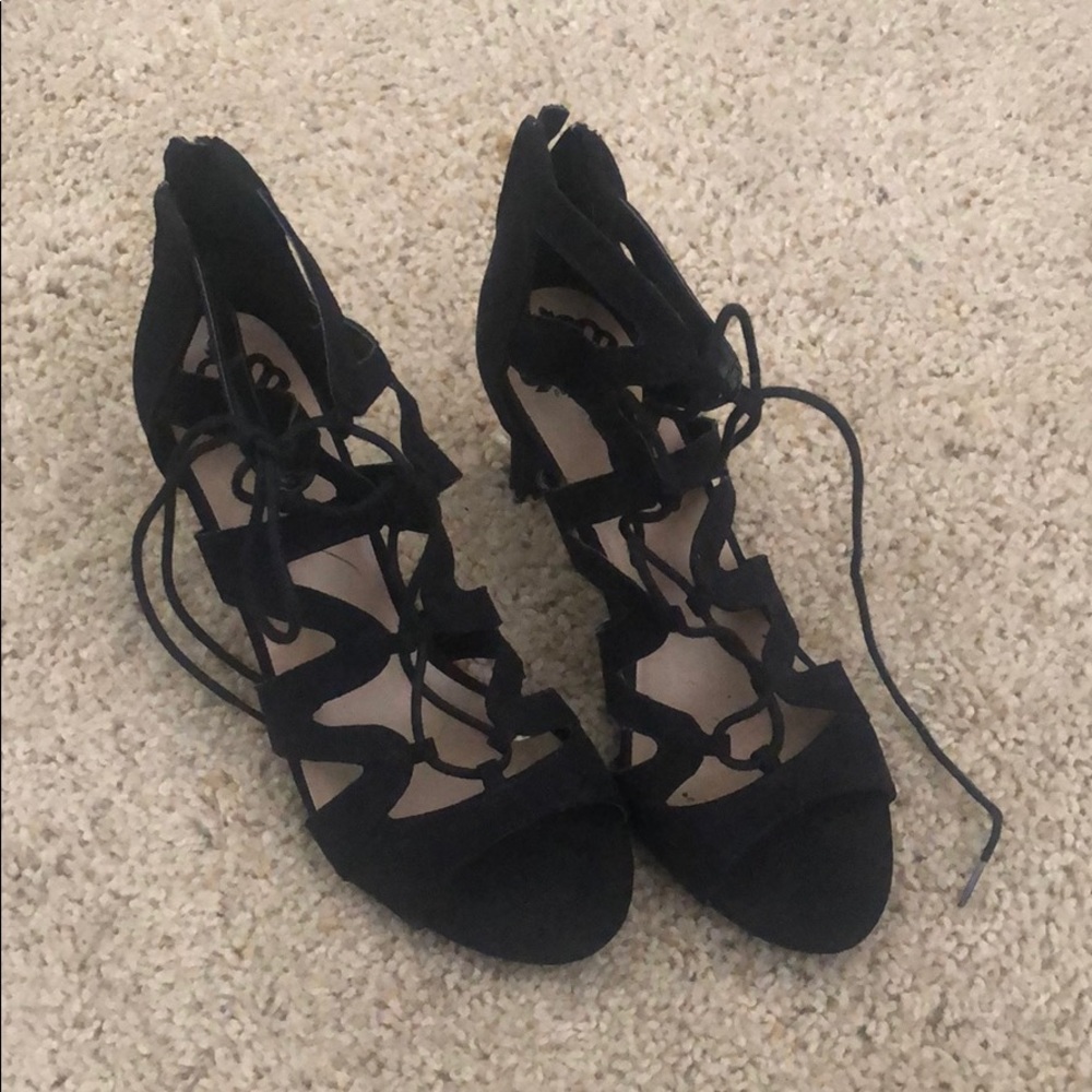 Fergalicious shoes size 6 1/2